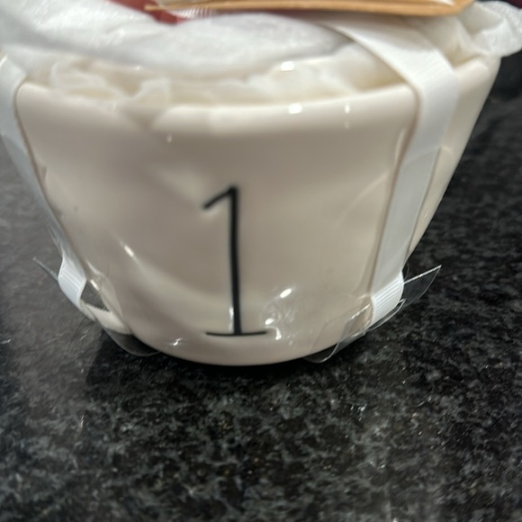 Rae Dunn Disney Princess Measuring Cups Brand New With Tags - Picture 3 of 5